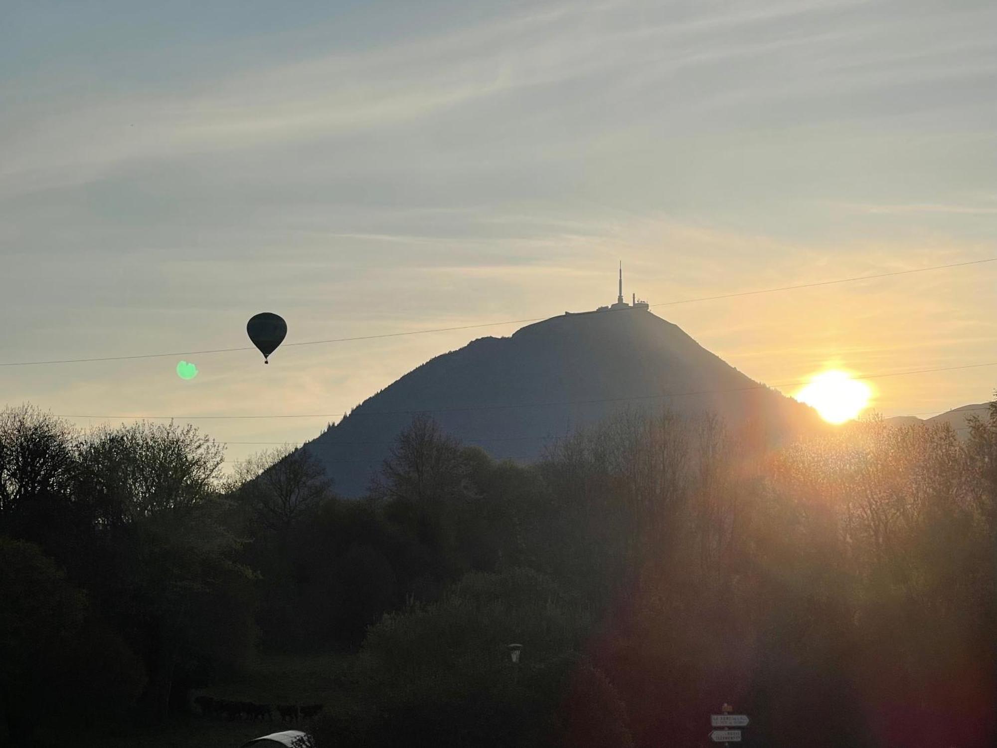 Appart' Côté Puy-de-Dôme Orcines Exterior foto